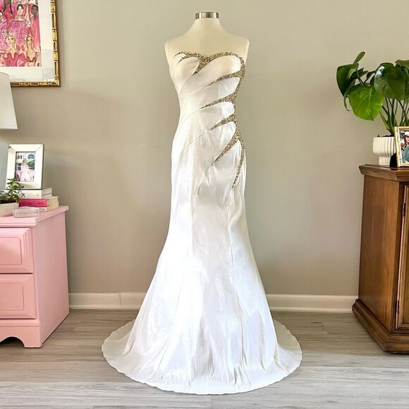 🚨SALE🚨 La Femme White Gold Beaded Strapless Trumpet Gown Prom Dress 4 - Picture 2 of 16